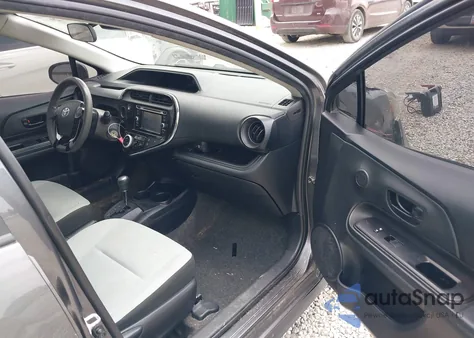 2018 Toyota Prius C из США, поврежденный, VIN JTDKDTB36J1606016